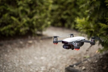 best-drones-dji-spark-lifestyle
